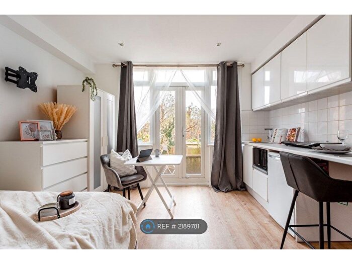Studio To Rent In Ditchling Road, Brighton, BN1