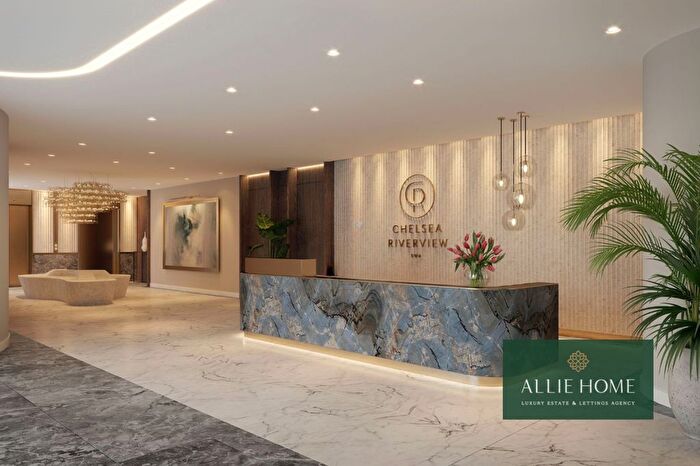 2 Bedroom Flat For Sale In William Morris Way, London, SW6