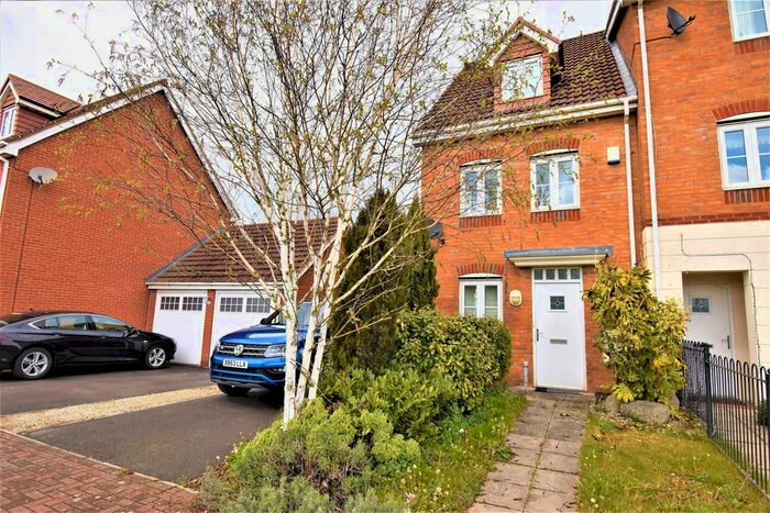 3 Bedroom Semi-Detached House To Rent In Whimbrel Chase, Scunthorpe, DN16