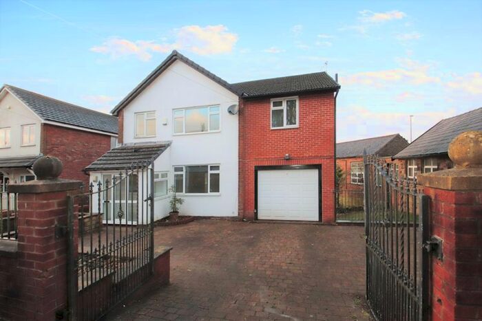 4 Bedroom Detached House To Rent In Ainsworth Hall Road, Ainsworth, Bolton, BL2