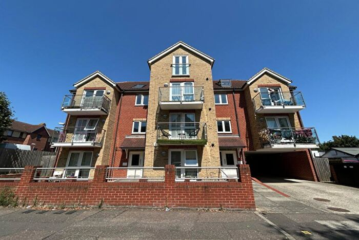 1 Bedroom Property To Rent In Bedroom Property In Southend On Sea, SS1