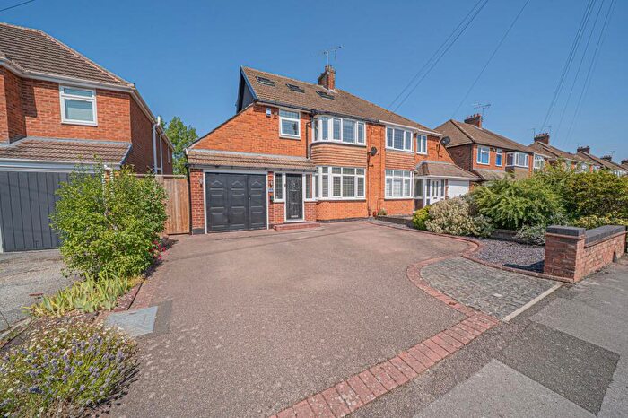 4 Bedroom Semi Detached House For Sale In Charles Road, Solihull, B91