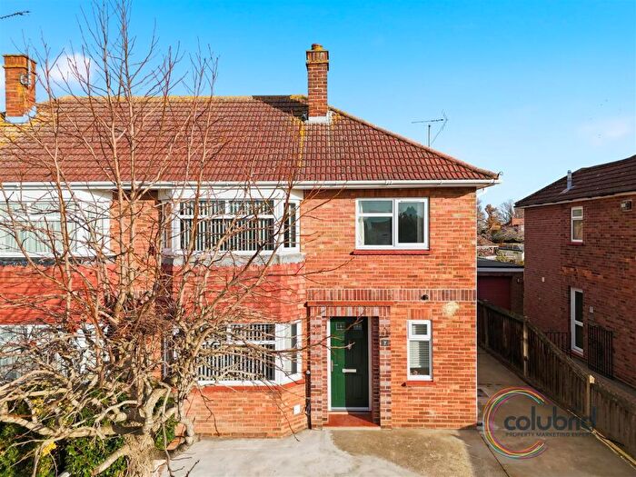 3 Bedroom Semi-Detached House For Sale In Magazine Farm Way, Colchester, CO3