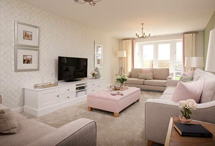 5 Bedroom Detached House For Sale In Fen Street, Milton Keynes, Buckinghamshrie, MK10