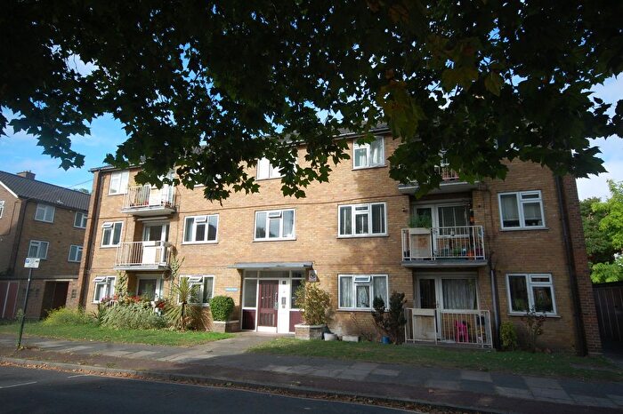 2 Bedroom Flat To Rent In Beaconsfield Close, London, W4