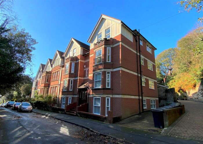 1 Bedroom Flat To Rent In Quarry Hill, St. Leonards-On-Sea, TN38