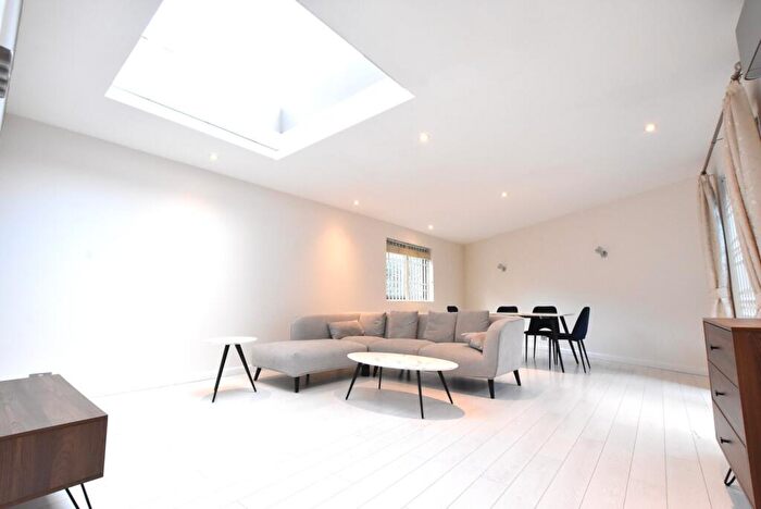 2 Bedroom Flat To Rent In Hamilton House, St. Johns Wood, London, NW8