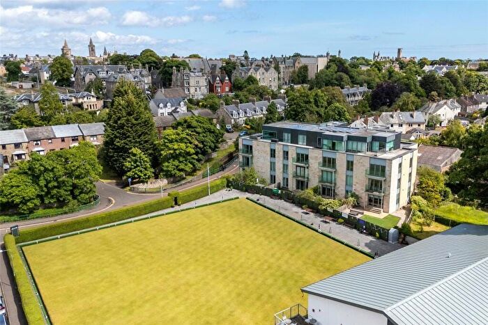 2 Bedroom Flat For Sale In Kinnessburn Road, St Andrews, KY16