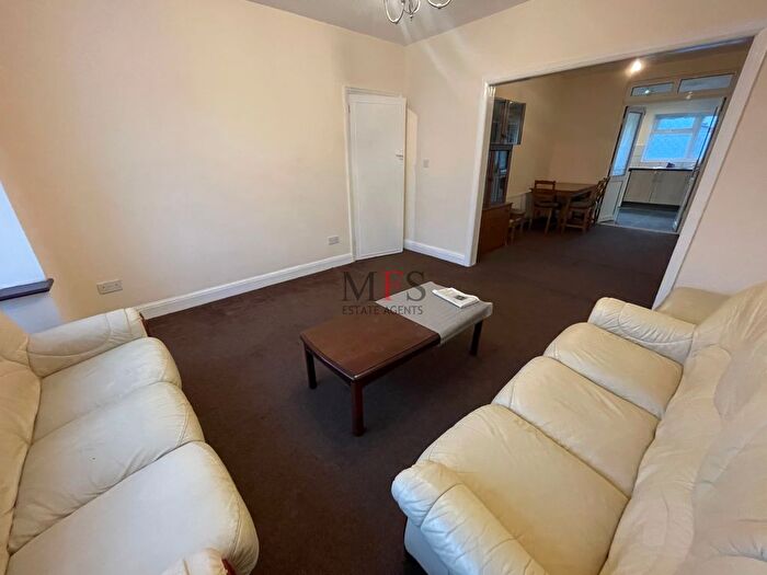 3 Bedroom Terraced House To Rent In Greenland Crescent, Southall, UB2