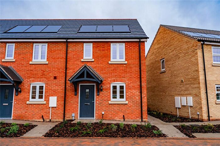 2 Bedroom End Of Terrace House For Sale In Curlew Road, Boston, PE21