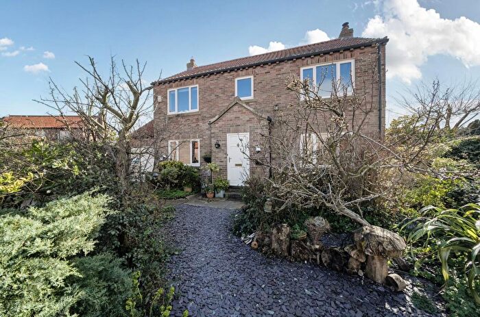 4 Bedroom Detached House For Sale In Maypole Gardens, Cawood, YO8