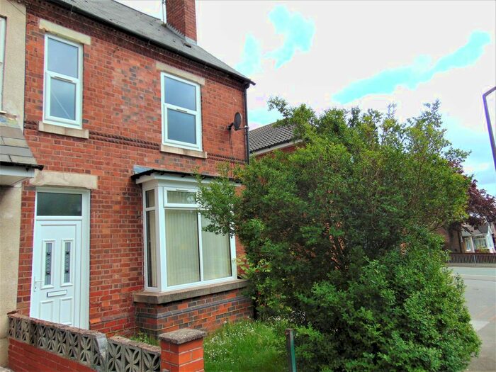 4 Bedroom Semi-Detached House To Rent In Hamstead Road, Birmingham, B43