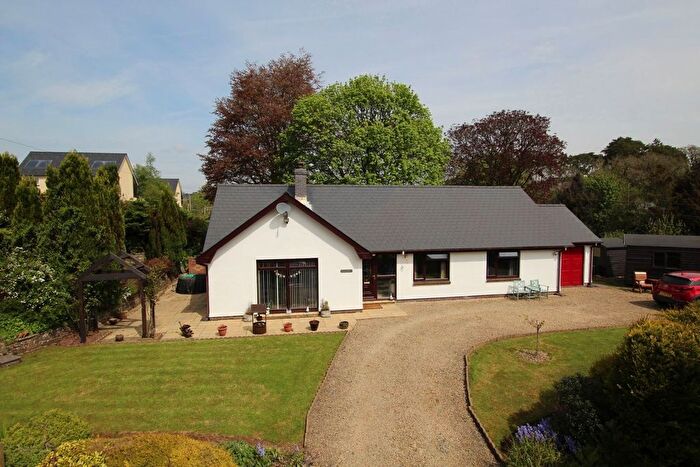 4 Bedroom Detached Bungalow For Sale In Trecastle, Brecon, LD3