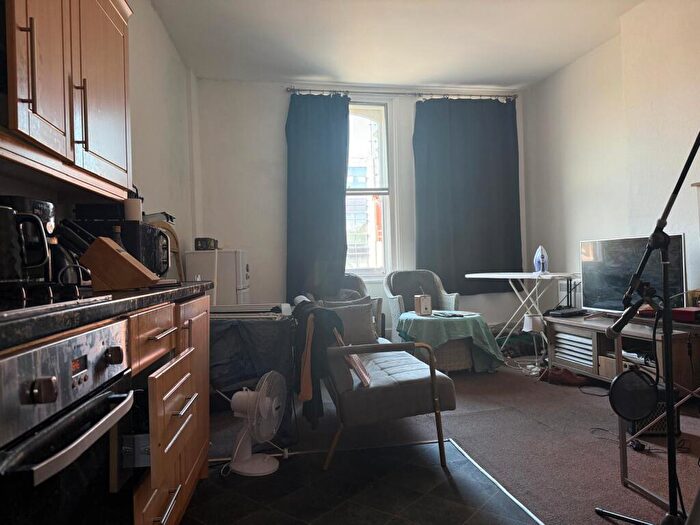 1 Bedroom Flat For Sale In Magdalen Street, Colchester Town Centre, Colchester, CO1