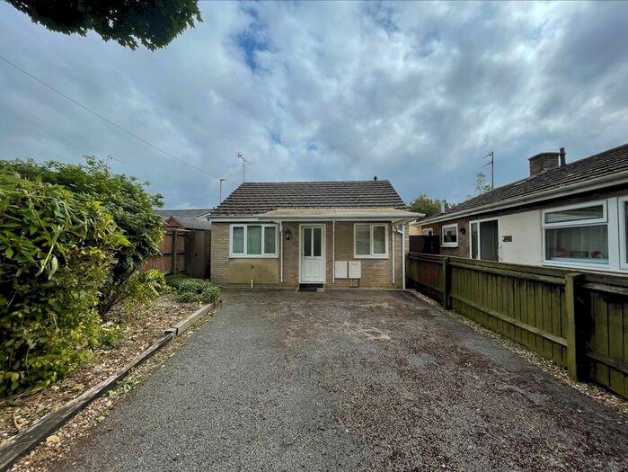 2 Bedroom Detached Bungalow To Rent In Church View, Carterton, Oxfordshire, OX18