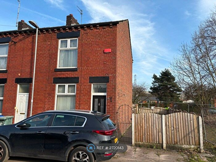 2 Bedroom Terraced House To Rent In Smethurst Street, Middleton, Manchester, M24