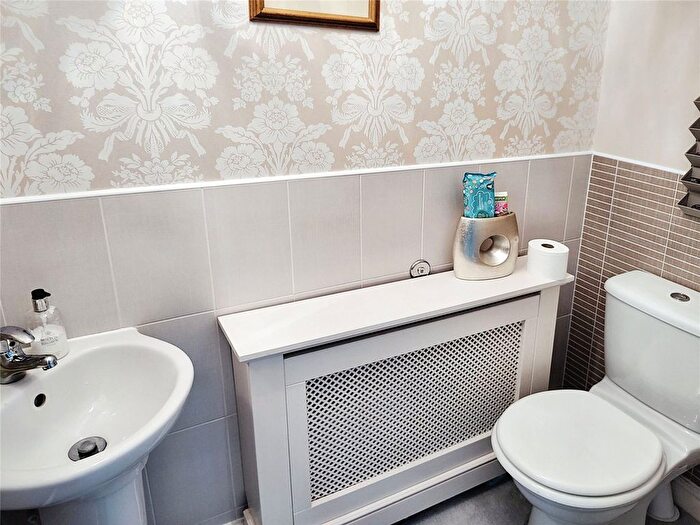5 Bedroom Detached House For Sale In Nelsons Walk, Dawley Bank, Telford, Shropshire, TF4
