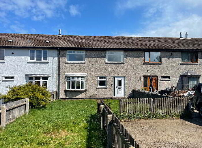 4 Bedroom Mid Terraced House For Sale In Quickthon Place, Coleraine, BT52