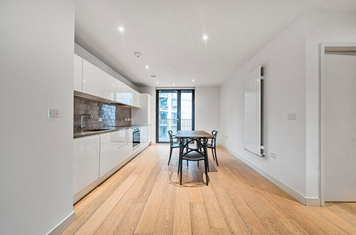 2 Bedroom Apartment To Rent In Royal Crest Avenue, London, E16