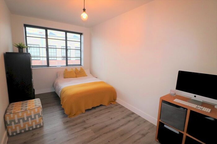 2 Bedroom Flat To Rent In Million Pen, Legge Lane, Birmingham, B1