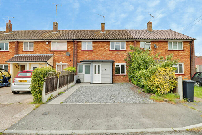 3 Bedroom Terraced House To Rent In Woodburn Close, Benfleet, SS7
