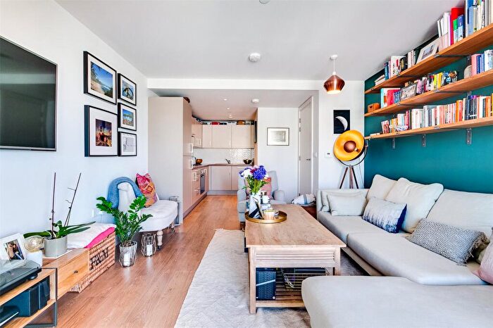 1 Bedroom Flat For Sale In Riverlight Quay, New Covent Garden, SW11