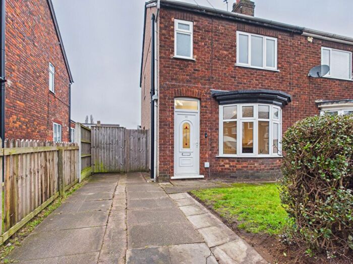 3 Bedroom Semi Detached House For Sale In Warwick Road, Scunthorpe, DN16