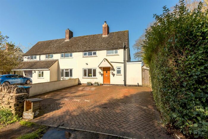 3 Bedroom Property For Sale In Akeman Street, Combe, Witney, OX29