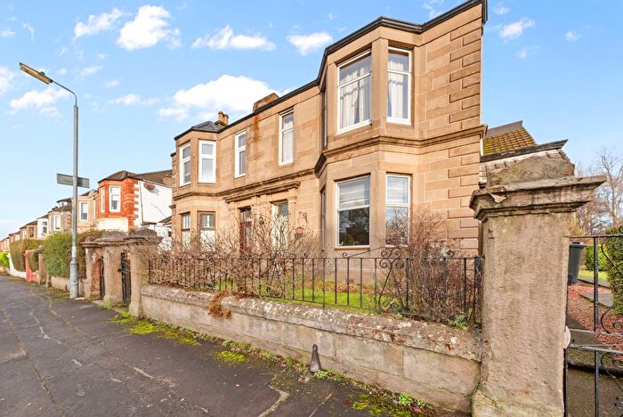 2 Bedroom Flat For Sale In Braidfauld Gardens, Glasgow, G32