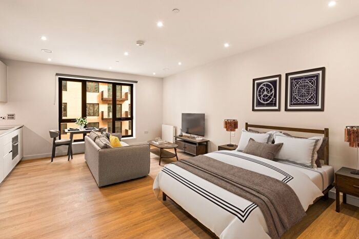 Studio To Rent In Greenford, UB6