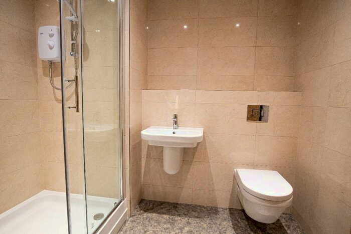 3 Bedroom Flat To Rent In Ecco, Sheffield, Sheffield, S11