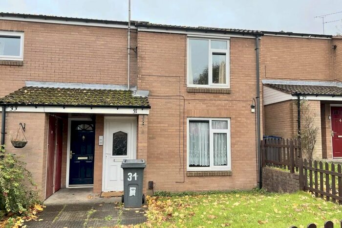 2 Bedroom Flat To Rent In Bourne Green, Quinton, Birmingham, B32