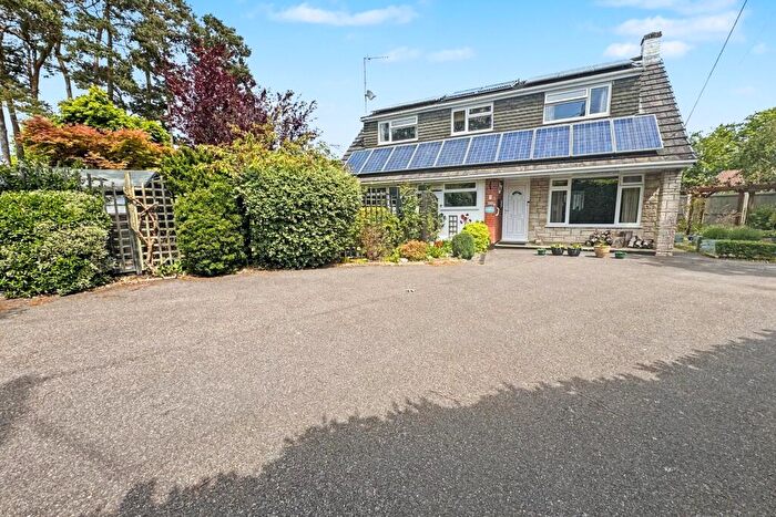 4 Bedroom Detached House For Sale In Ferndown, BH22