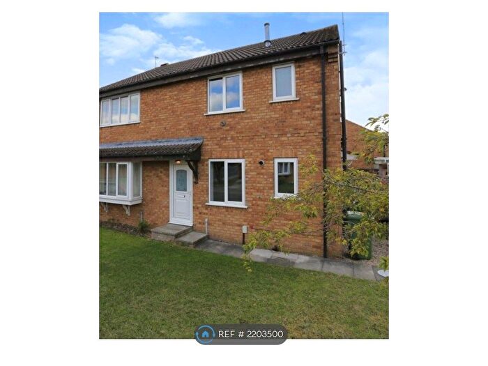 1 Bedroom Semi-Detached House To Rent In Langsett Grove, York, YO30