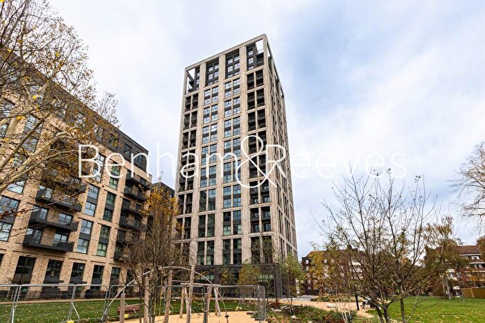 1 Bedroom Apartment To Rent In Emperor Point, Woodberry Down Development, N4