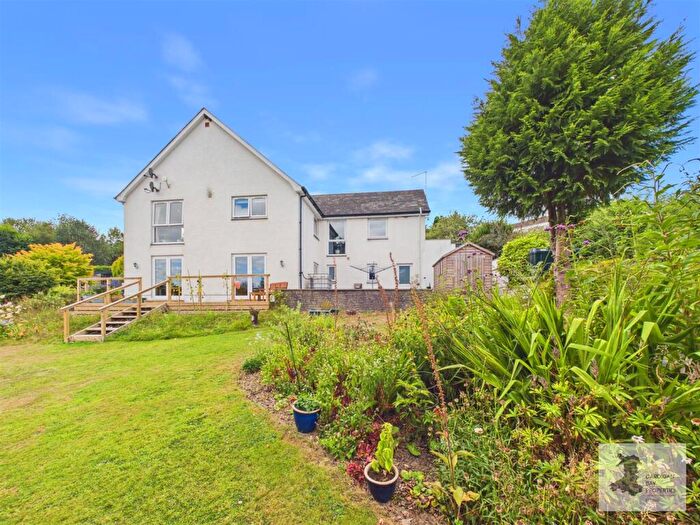 4 Bedroom Detached House For Sale In Abercych, Boncath, SA37