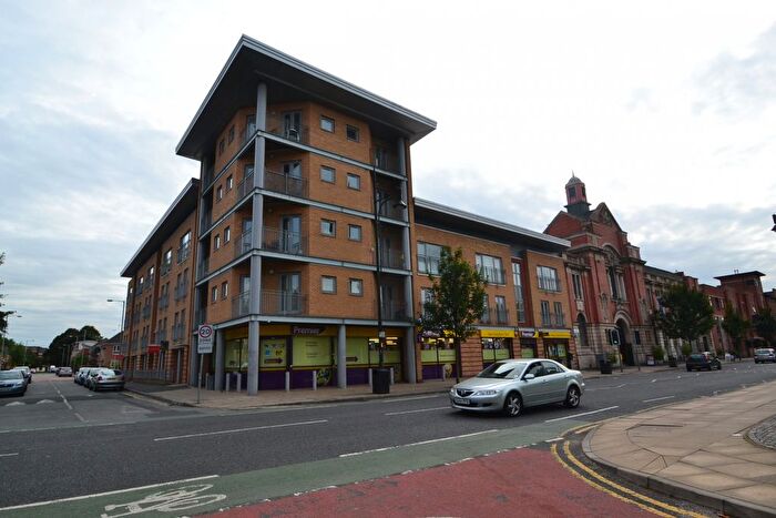 2 Bedroom Flat To Rent In Ancroft Street, Hulme, Manchester, M15