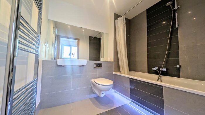 2 Bedroom Apartment To Rent In Tissimans Court, Basbow Lane, Bishop's Stortford, Hertfordshire, CM23