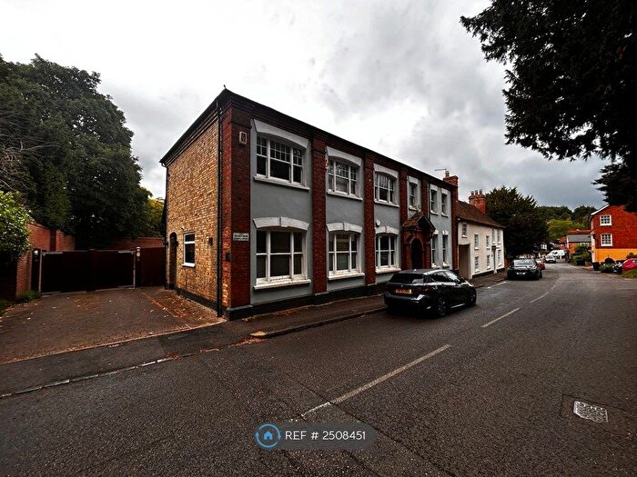 1 Bedroom Flat To Rent In Powage House, Aspley Guise, Milton Keynes, MK17