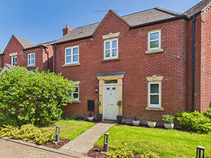 3 Bedroom Semi-Detached House For Sale In Ross Avenue, Upton, CH2