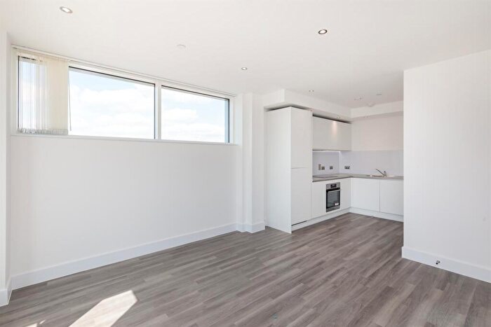 1 Bedroom Flat To Rent In Thames Road, London, E16