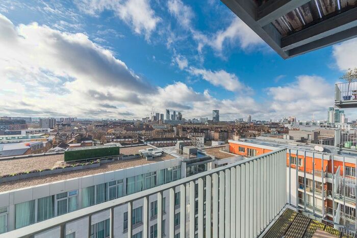 2 Bedroom Flat To Rent In Antonine Heights, City Walk, London, SE1