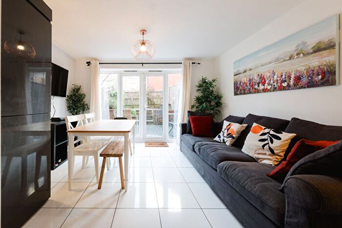 4 Bedroom Detached House To Rent In Sevastopol Road, Bristol, BS7