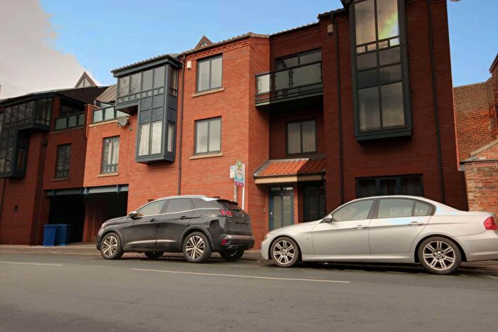 3 Bedroom Terraced House For Sale In Lord Roberts Road, Beverley, HU17