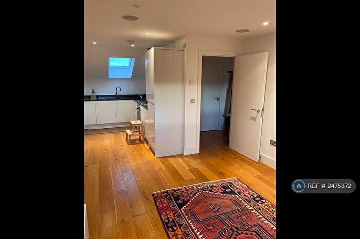 1 Bedroom Flat To Rent In Dunbar Road, London, N22