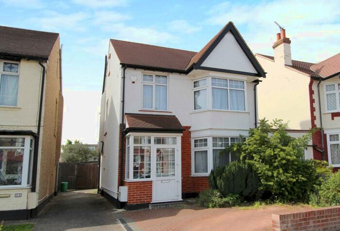 4 Bedroom House To Rent In The Mount, New Malden, KT3