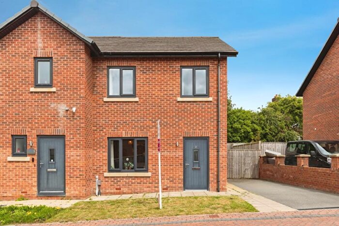 2 Bedroom Semi Detached House For Sale In Stan Cohen Way, Leeds, LS15