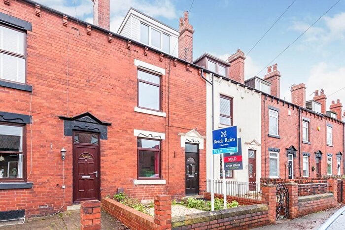 4 Bedroom Terraced House To Rent In Haigh Road, Rothwell, Leeds, LS26