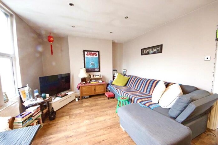 1 Bedroom Apartment To Rent In Ladywell Road, London, SE13