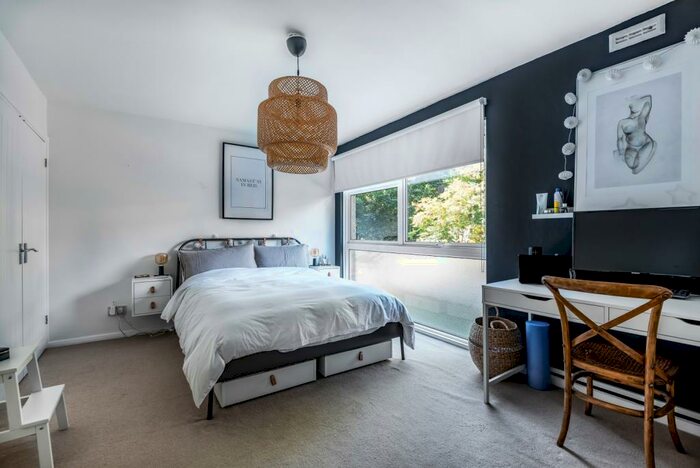 1 Bedroom Flat To Rent In St. Johns Park London, SE3